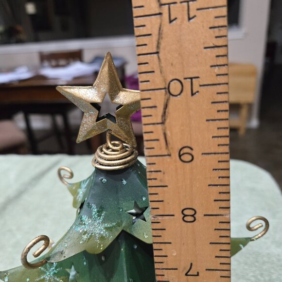 Christmas Tree tabletop decorations - Picture 3 of 3